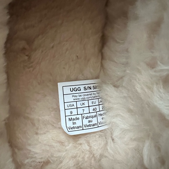 UGG Tasman Slipper (Womens Size 9) - Picture 3 of 5